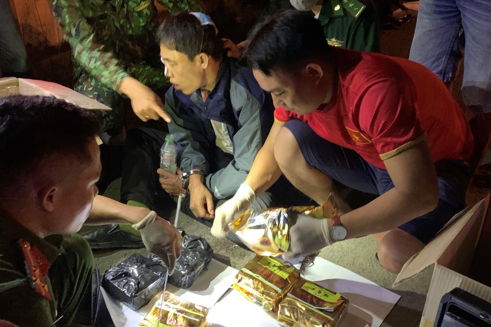 Biên phòng Quảng Trị triệt phá 2 vụ ma túy với số lượng lớn - 1 Biên phòng Quảng Trị triệt phá 2 vụ ma túy với số lượng lớn - 1
