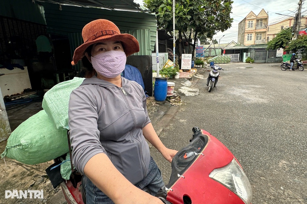 Chồng đâm vợ tử vong rồi tự sát ở TPHCM - 2