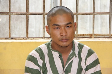 Trung Hiếu và Đức Hiếu lập băng đi “đua nóng” xe máy