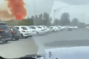 Nổ rung chuyển cảng dầu Iran, ít nhất 520 người thương vong