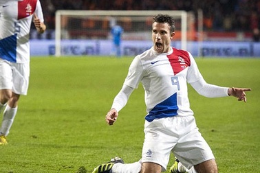 Những siêu phẩm để đời của Van Persie trong màu áo tuyển Hà Lan