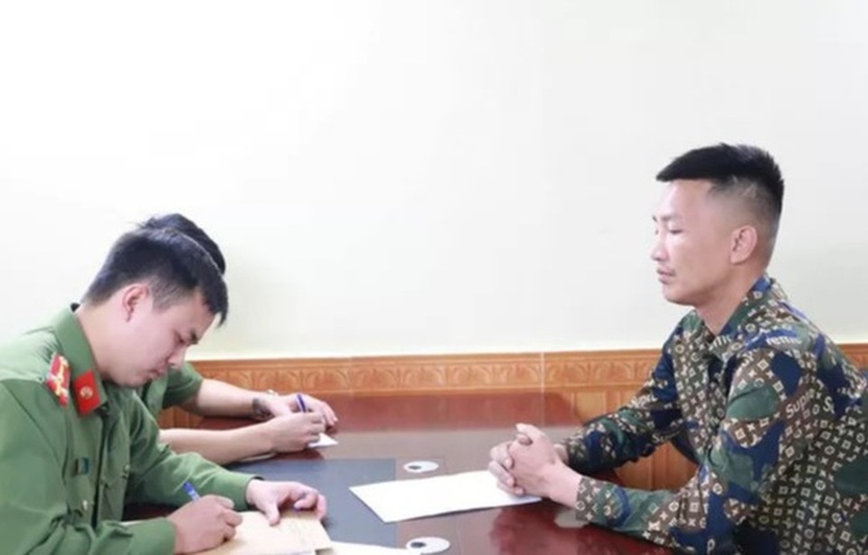 Giá đắt phải trả ra sao từ kiểu đánh bóng từ thiện của Huấn Hoa Hồng? - 2 Giá đắt phải trả ra sao từ kiểu đánh bóng từ thiện của Huấn Hoa Hồng? - 2