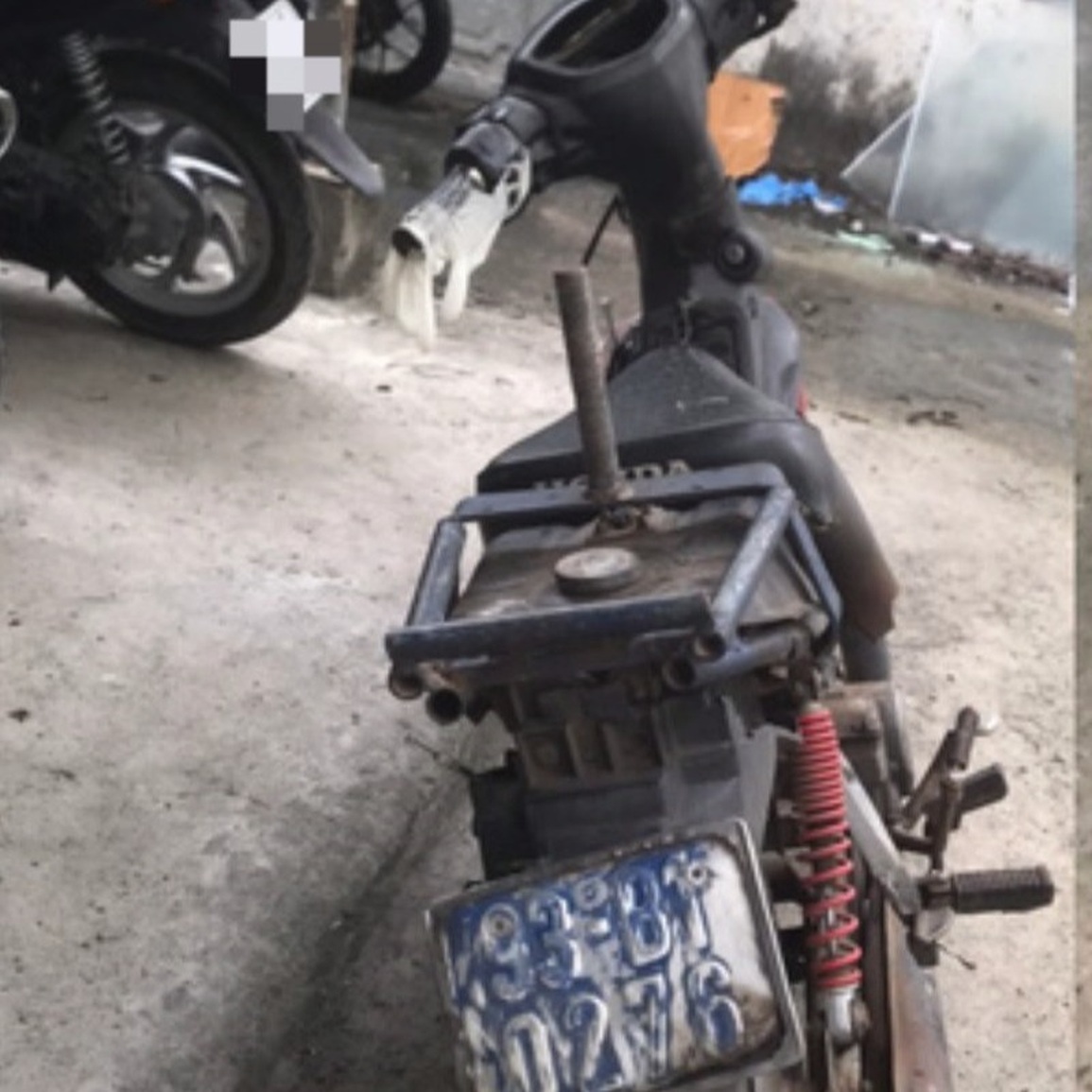 Bắt nhóm cướp ma túy, đâm chết người ở TPHCM - 2 Bắt nhóm cướp ma túy, đâm chết người ở TPHCM - 2
