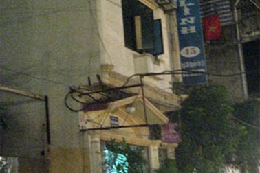 Hà Nội: Một phụ nữ khỏa thân chết trong nhà nghỉ