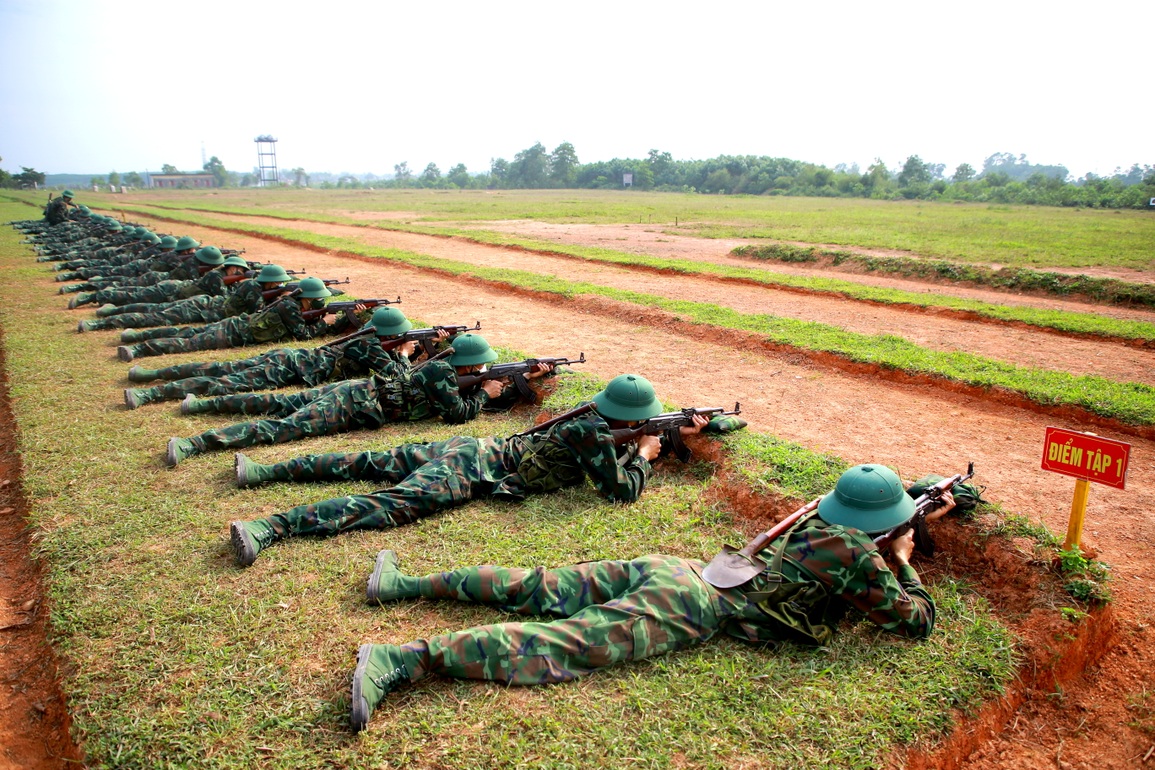 Cận cảnh cuộc sống trong quân ngũ của các tân binh - 8 Cận cảnh cuộc sống trong quân ngũ của các tân binh - 8