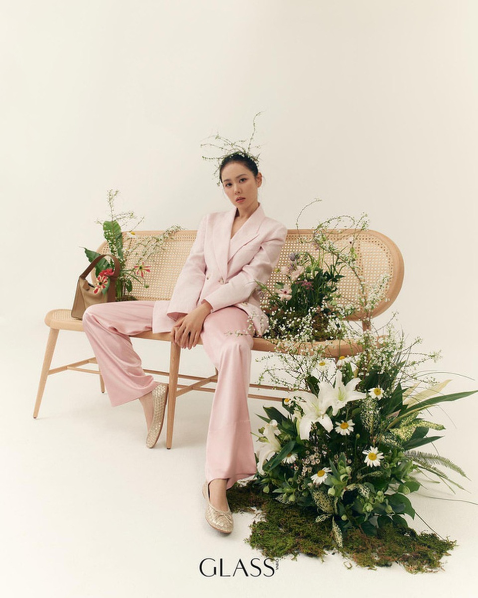 Son Ye Jin trẻ đẹp hơn từ khi yêu Hyun Bin - 4 Son Ye Jin trẻ đẹp hơn từ khi yêu Hyun Bin - 4