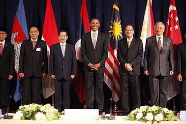 Mỹ xin lỗi vì treo ngược cờ Philippines tại Hội nghị ASEAN-Mỹ