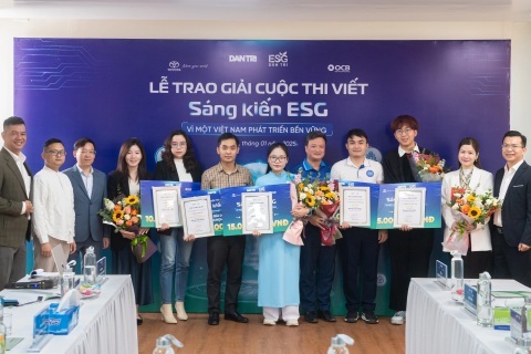 Trao giải cuộc thi viết "Sáng kiến ESG vì một Việt Nam phát triển bền vững"