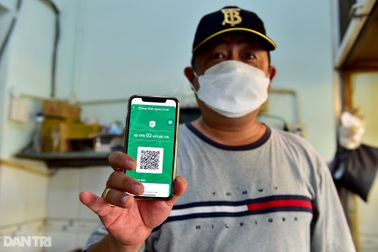 Bản tin Covid-19: Dịch "hạ nhiệt", Hà Nội và TPHCM nới lỏng nhiều hoạt động