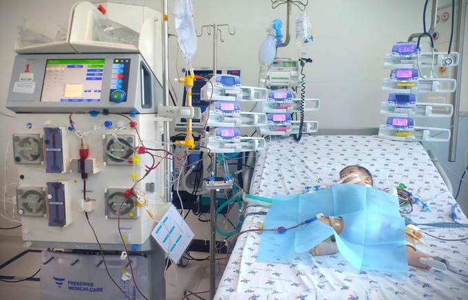Cảnh báo các ca bệnh tay chân miệng biến chứng nặng có xu hướng gia tăng - Ảnh 1. Cảnh báo các ca bệnh tay chân miệng biến chứng nặng có xu hướng gia tăng - Ảnh 1.