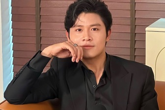 Nhạc sĩ Nguyễn Văn Chung lo lắng khi trở thành MC "bất đắc dĩ"