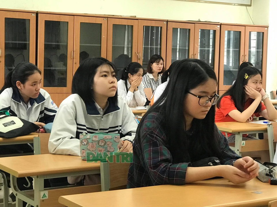 Hà Nội: Phê duyệt kế hoạch tuyển sinh vào lớp 10 THPT năm học 2020-2021 - 2 Hà Nội: Phê duyệt kế hoạch tuyển sinh vào lớp 10 THPT năm học 2020-2021 - 2
