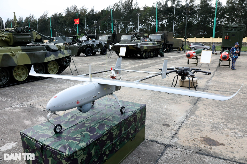Bộ Quốc phòng công bố khu vực cấm bay, hạn chế bay đối với UAV - 2 Bộ Quốc phòng công bố khu vực cấm bay, hạn chế bay đối với UAV - 2