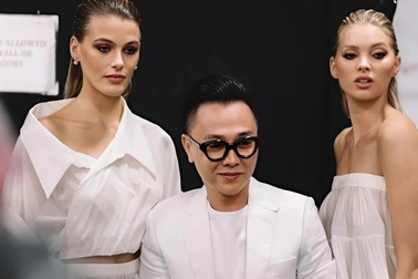 Nhà thiết kế Công Trí: Đời tư kín tiếng, giàu có ra sao?