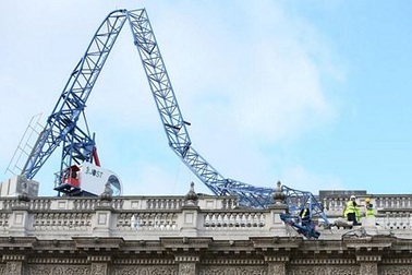 Bão mạnh tấn công châu Âu, 13 người chết