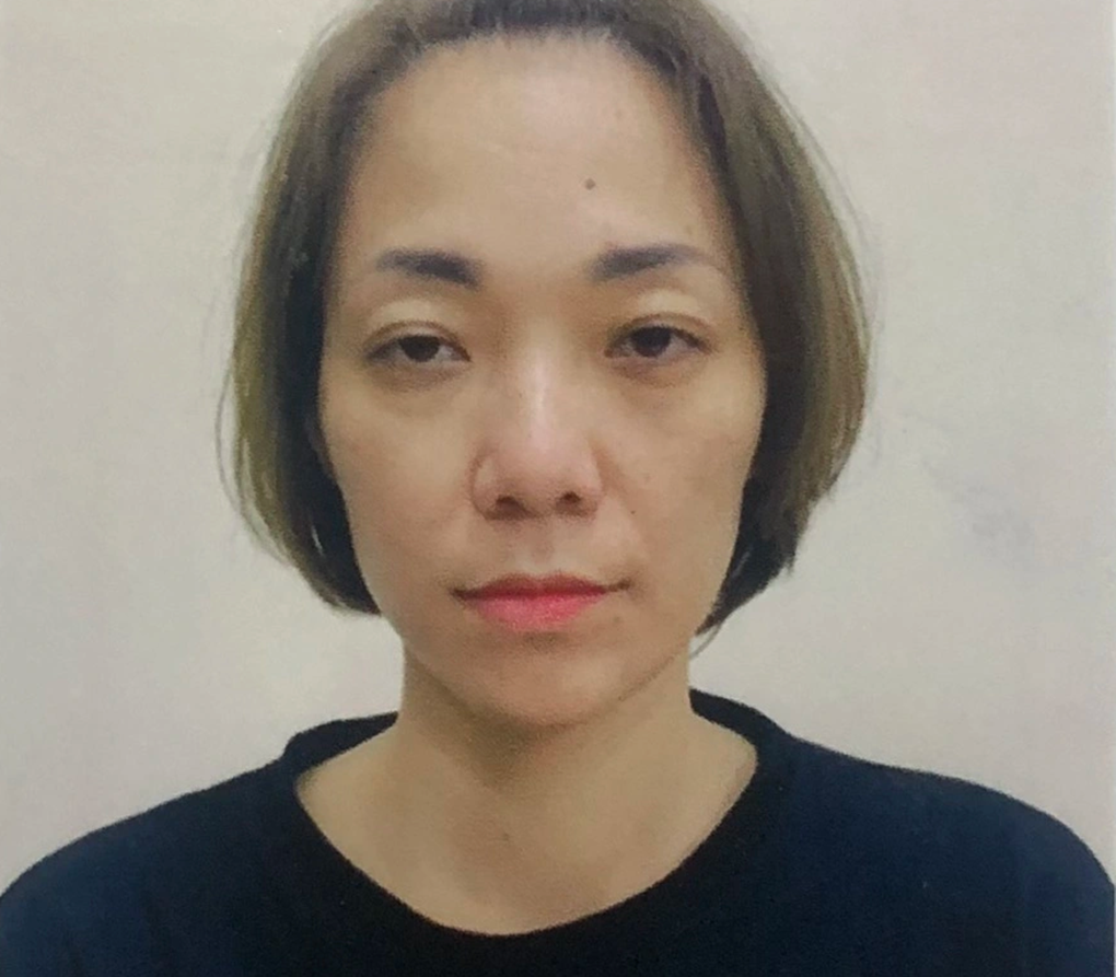 Nữ quái giăng bẫy đầu tư tiền USD, chiếm đoạt hơn 135 tỷ đồng - 1 Nữ quái giăng bẫy đầu tư tiền USD, chiếm đoạt hơn 135 tỷ đồng - 1