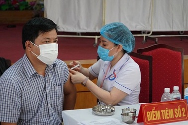 Quảng Bình phân bổ gần 20.000 liều vắc xin phòng Covid-19