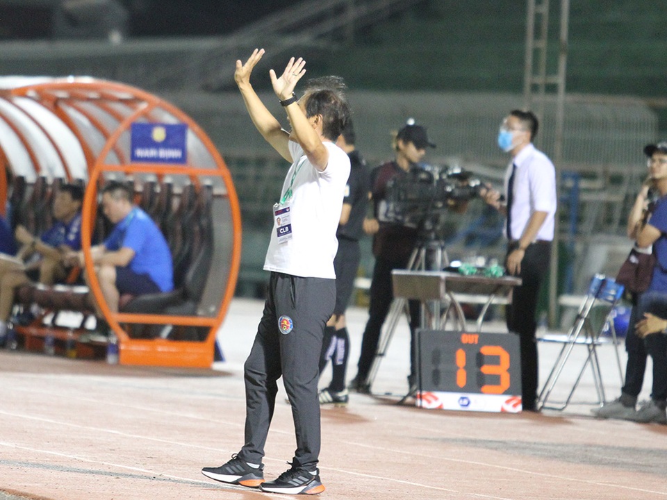 Cựu giám đốc kỹ thuật Liên đoàn bóng đá Nhật Bản bay ghế ở Sài Gòn FC - 2 Cựu giám đốc kỹ thuật Liên đoàn bóng đá Nhật Bản bay ghế ở Sài Gòn FC - 2