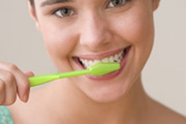 Thắc mắc quanh việc làm trắng răng