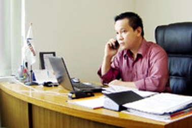 Từ nhân viên lễ tân đến ông chủ VietComs