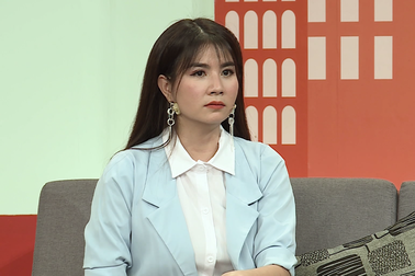 Kha Ly kể từng bị một người thầy quấy rối khi mới vào nghề