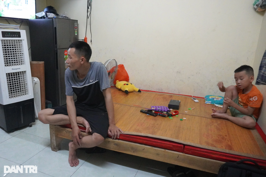 Vợ chồng công nhân quay cuồng với việc học của con - 2 Vợ chồng công nhân quay cuồng với việc học của con - 2