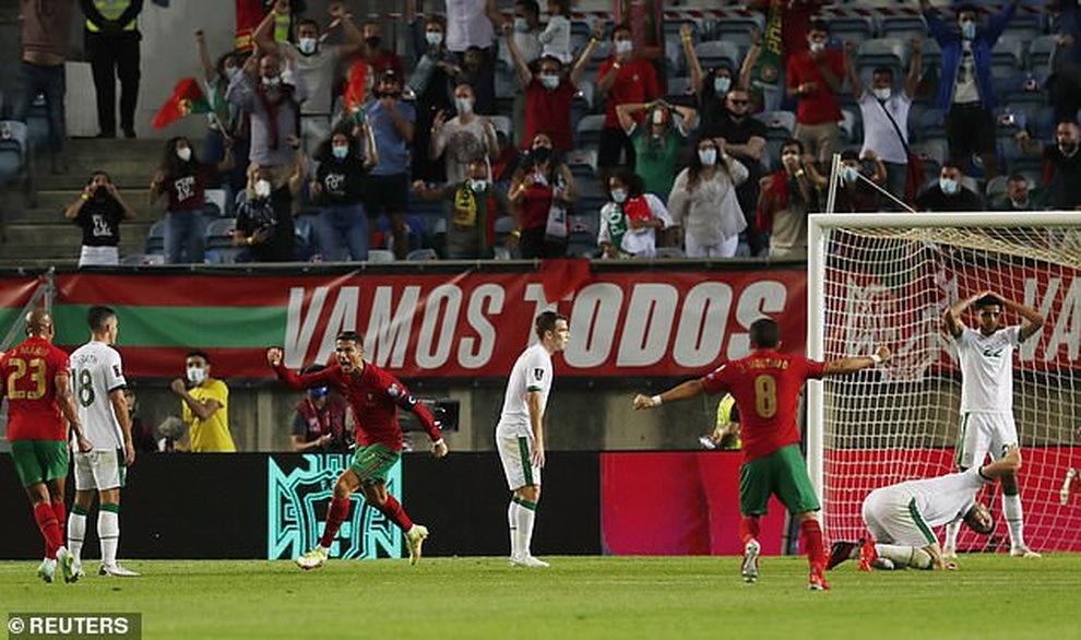 C.Ronaldo đi vào lịch sử cùng Bồ Đào Nha, Pháp và Hà Lan gây thất vọng - 3 C.Ronaldo đi vào lịch sử cùng Bồ Đào Nha, Pháp và Hà Lan gây thất vọng - 3