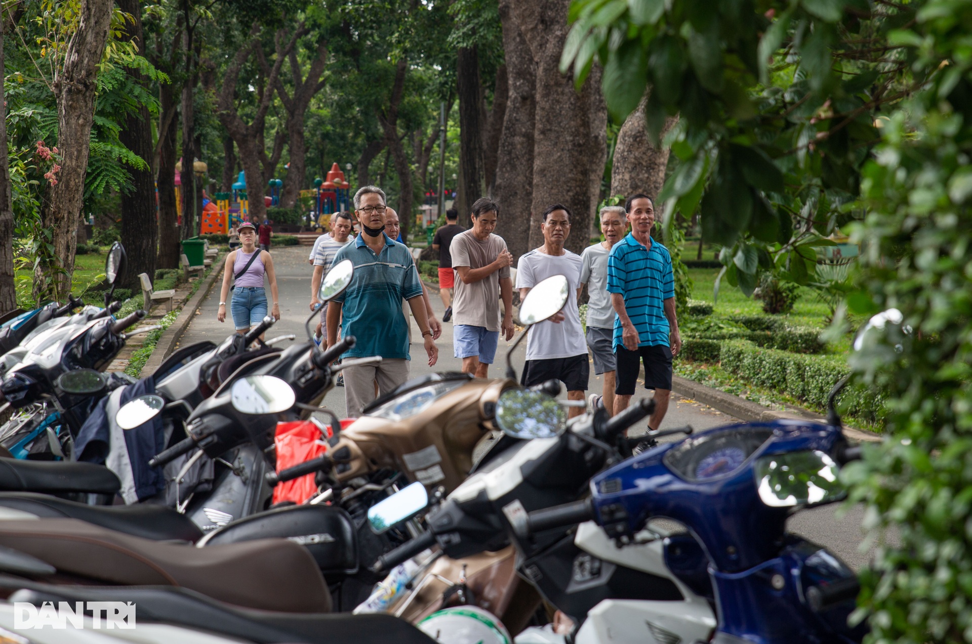 Bãi xe công viên ở TPHCM nơi cần không có, nơi có không cần - 1 Bãi xe công viên ở TPHCM nơi cần không có, nơi có không cần - 1