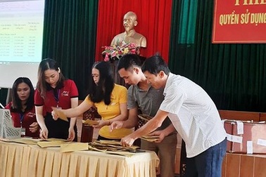 Nghệ An: Đấu giá đất bằng bỏ phiếu kín, “cò” hết đường làm ăn