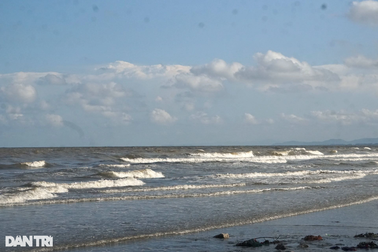 Một ngư dân mất tích khi đánh cá trên biển