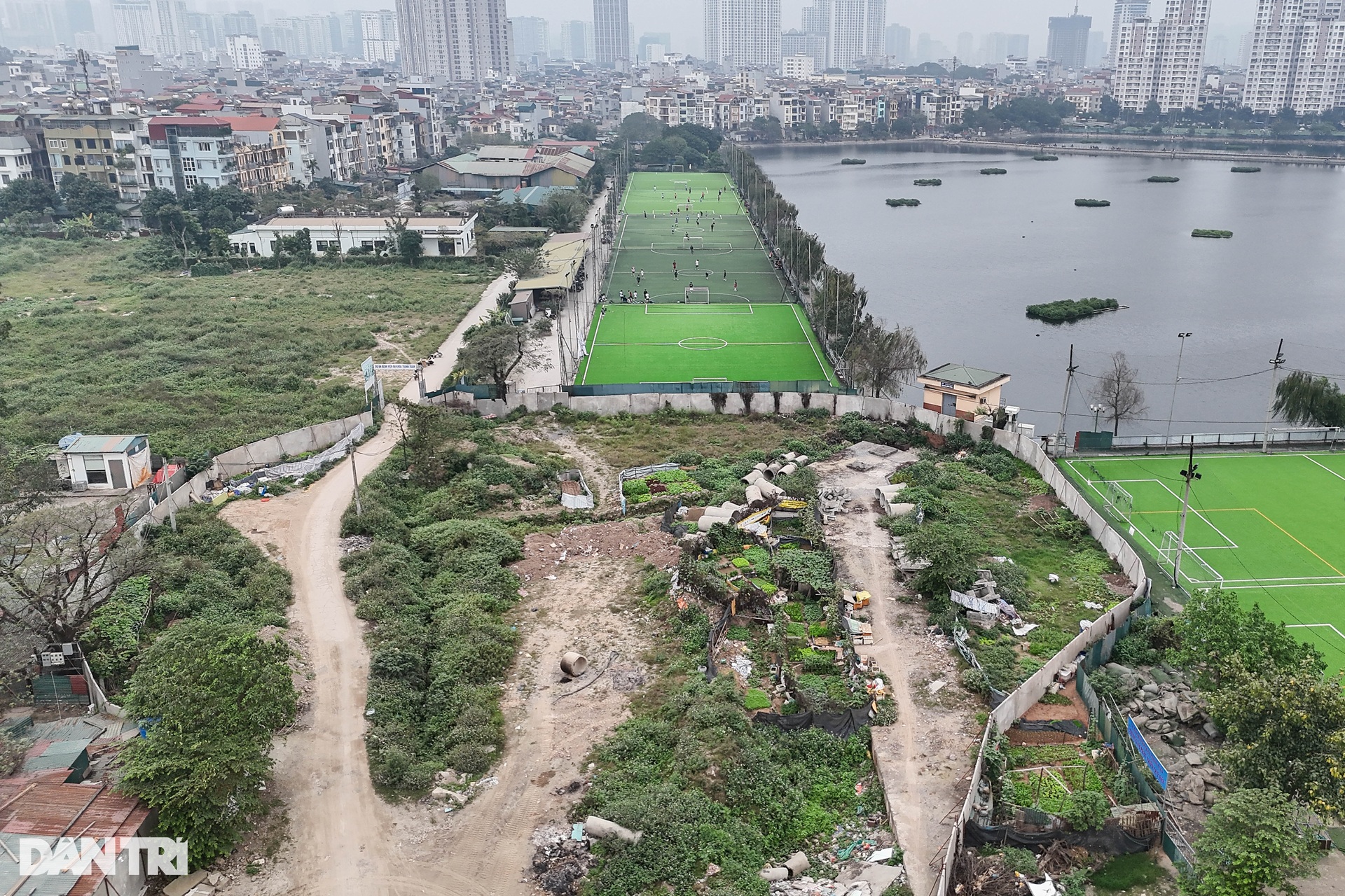 Đoạn đường dài 2km, trị giá 1.300 tỷ đồng làm hơn 10 năm chưa xong ở Hà Nội - 4 Đoạn đường dài 2km, trị giá 1.300 tỷ đồng làm hơn 10 năm chưa xong ở Hà Nội - 4