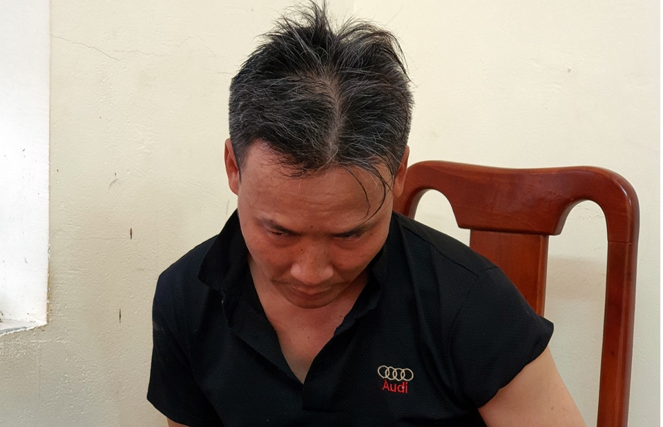 Bắt “nóng” đối tượng dùng dao sát hại vợ - 1