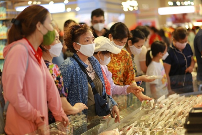 Các vị khách ấn tượng với mô hình mới của WinMart Thăng Long