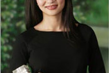 Jacquelyn Trần: Hương Việt trên đất Mỹ