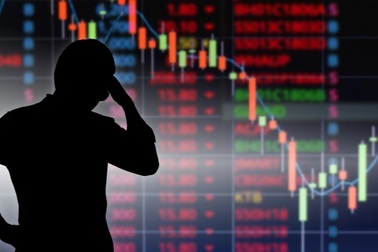 Chứng khoán giảm 95 điểm, nhà đầu tư bị “call margin” nên làm gì?