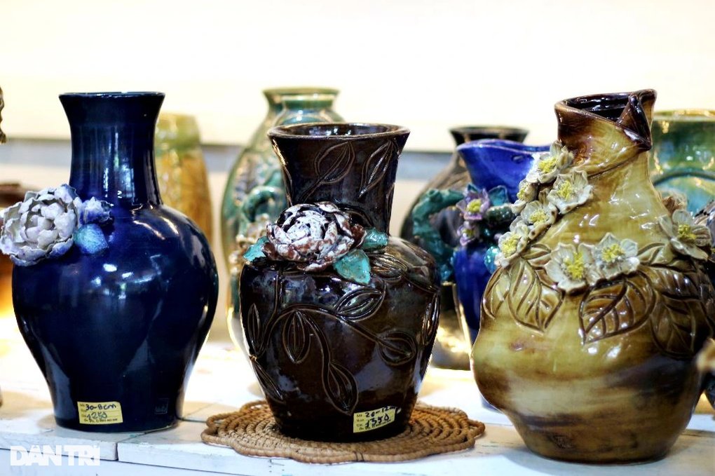 Mải miết vọc đất, 9X khoác áo mới cho gốm Thanh Hà - 6