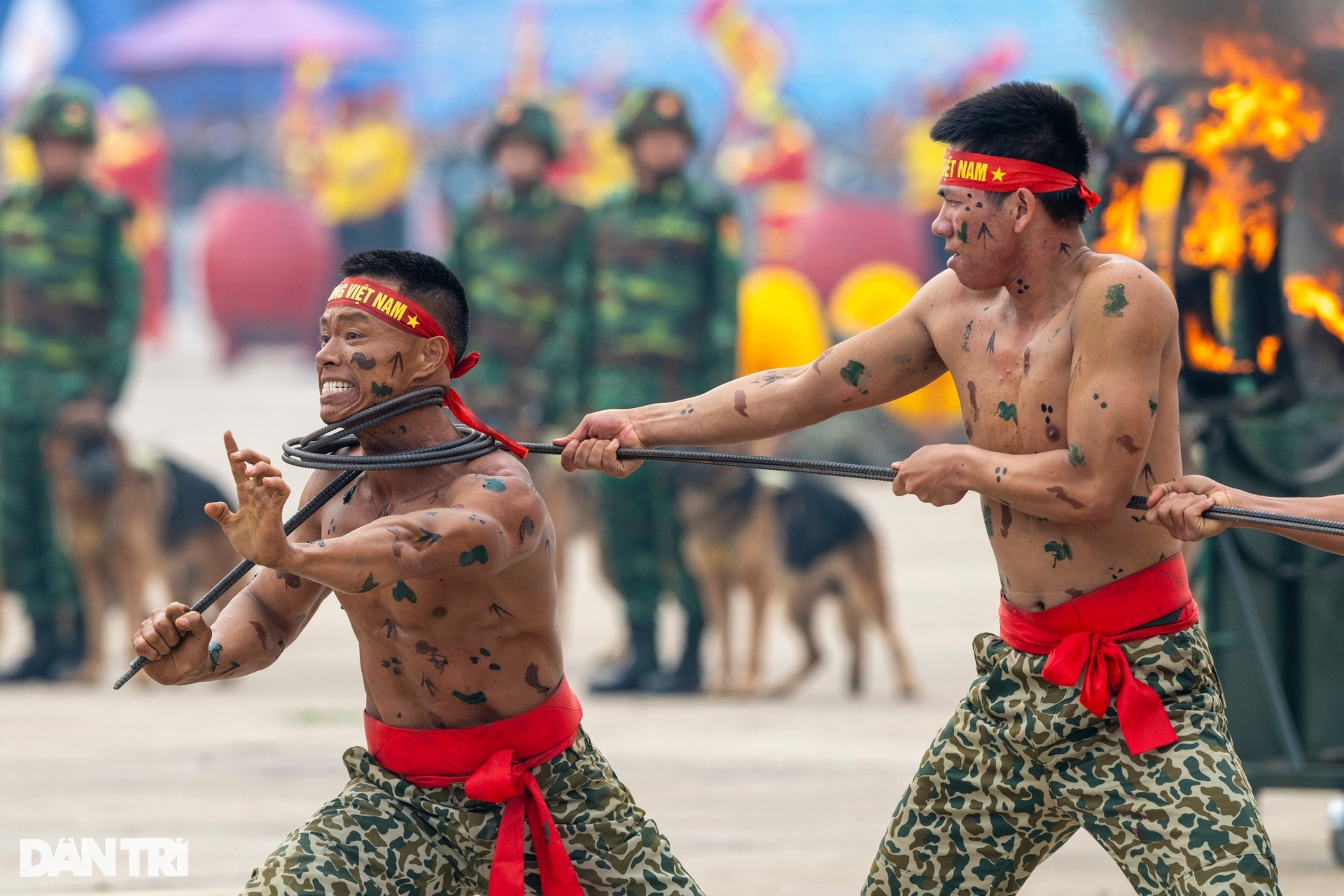 Hoành tráng lễ Tổng duyệt Triển lãm Quốc phòng quốc tế Việt Nam 2024 - 8 Hoành tráng lễ Tổng duyệt Triển lãm Quốc phòng quốc tế Việt Nam 2024 - 8