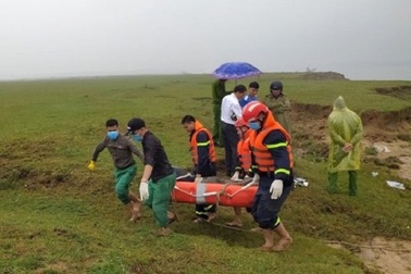 Phát hiện thi thể nam thanh niên nổi trên sông Lam