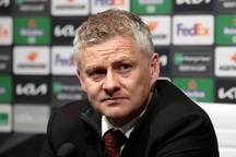 HLV Solskjaer: "Man Utd cần học hỏi võ sĩ Tyson Fury để đánh bại Tottenham"