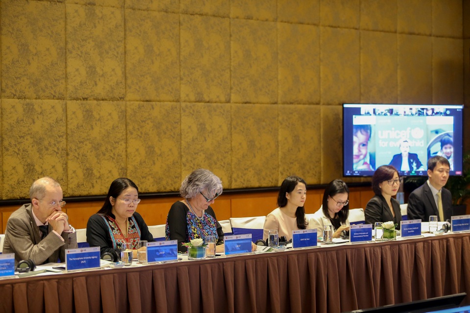 Các Bộ trưởng Giáo dục ASEAN tuyên bố nỗ lực xóa mù công nghệ cho học sinh - 3 Các Bộ trưởng Giáo dục ASEAN tuyên bố nỗ lực xóa mù công nghệ cho học sinh - 3