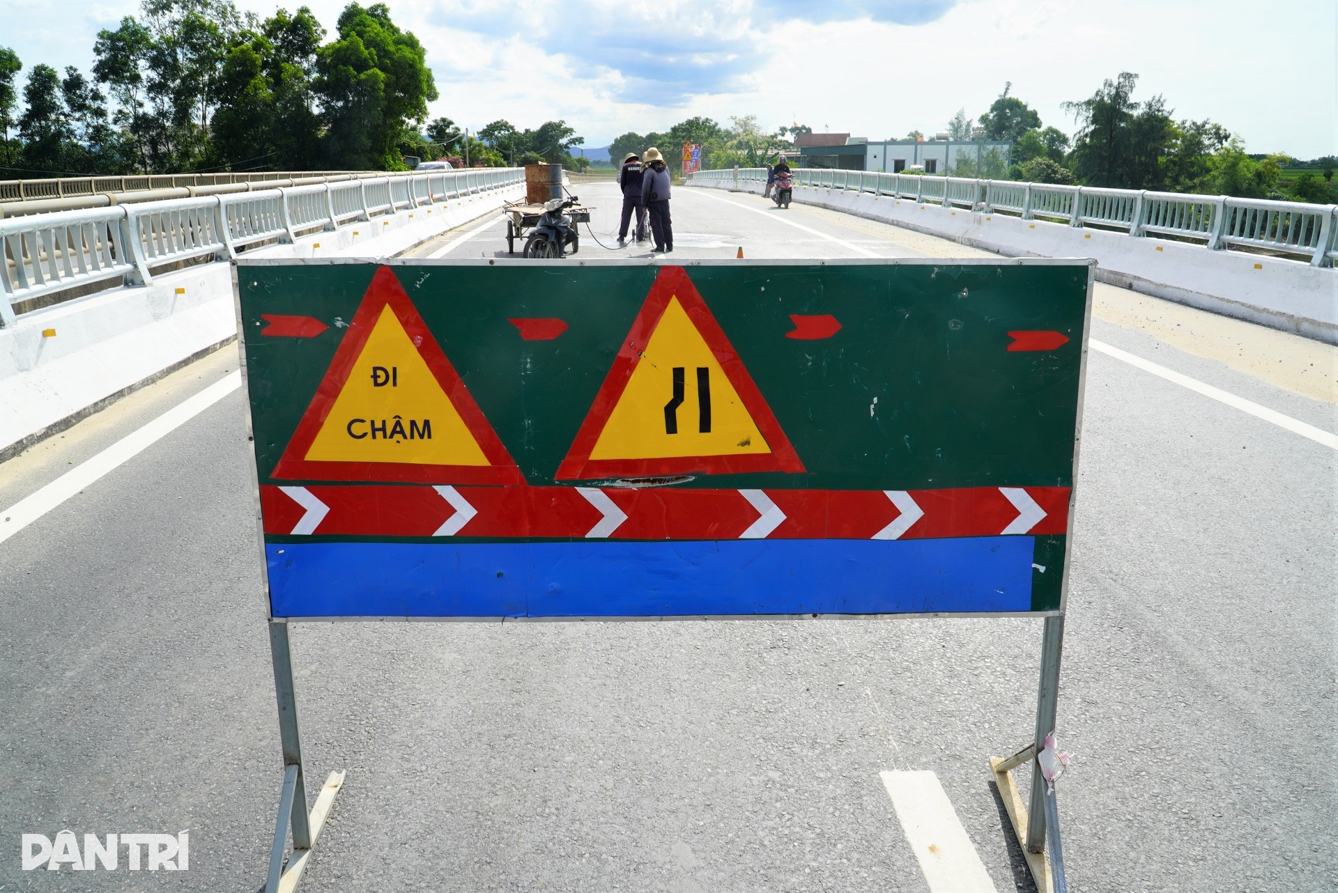 Cây cầu chống nạng gỗ trên quốc lộ 1A giờ ra sao? - 3 Cây cầu chống nạng gỗ trên quốc lộ 1A giờ ra sao? - 3