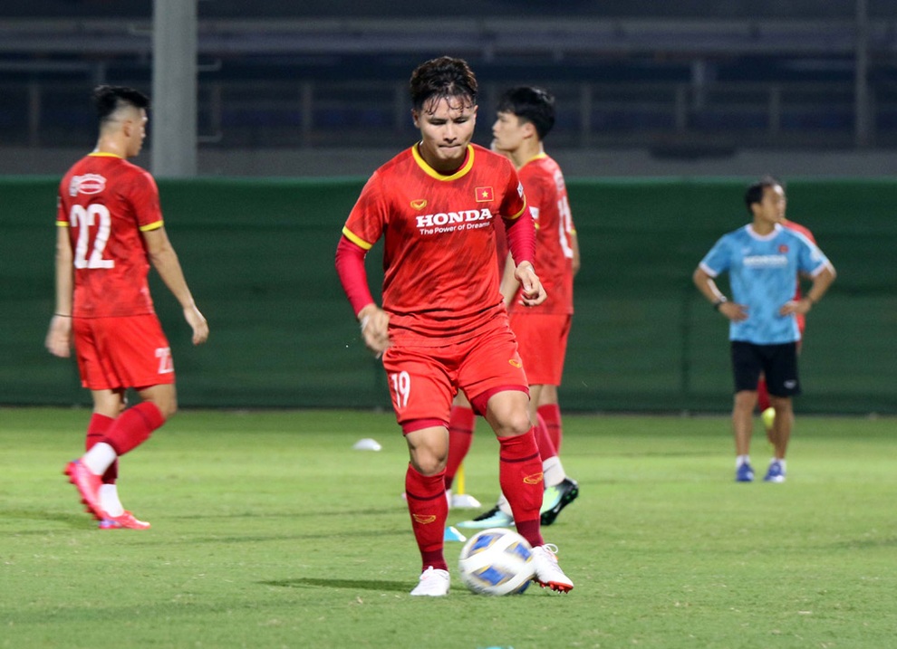 Quang Hải ghi bàn duy nhất ở trận đấu nội bộ trước thềm gặp Trung Quốc - 1 Quang Hải ghi bàn duy nhất ở trận đấu nội bộ trước thềm gặp Trung Quốc - 1