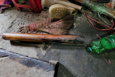 Bắt khẩn cấp 2 nghi phạm dùng điếu cày giết chết bạn nhậu