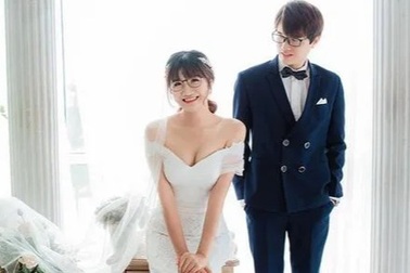 Tinh thần lạc quan của nữ họa sĩ trẻ vừa lấy chồng đã nhận "hung tin" ung thư