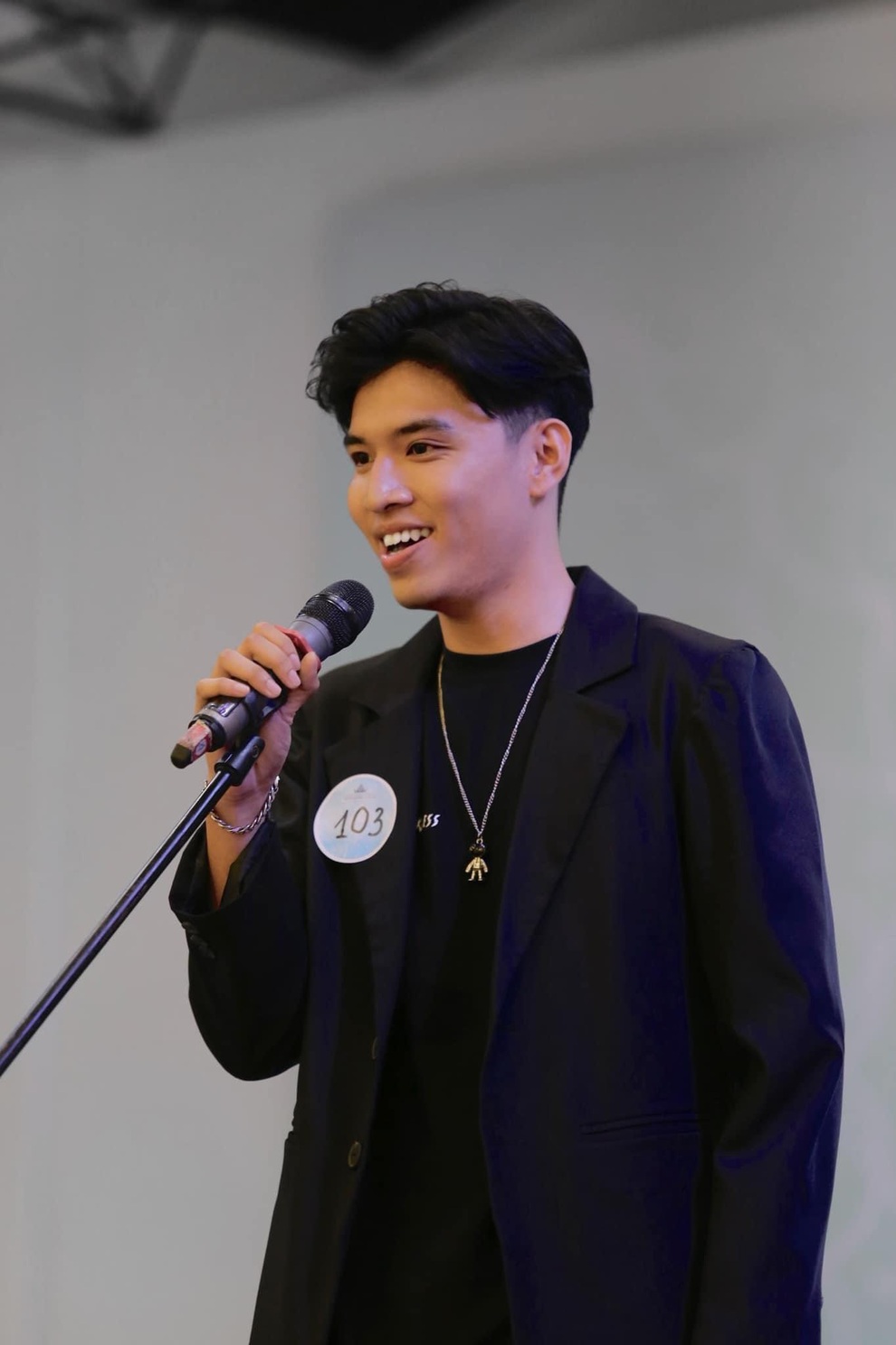 Nam Vương Trương Bảo Long: Không cho phép mình được buông thả - 4 Nam Vương Trương Bảo Long: Không cho phép mình được buông thả - 4