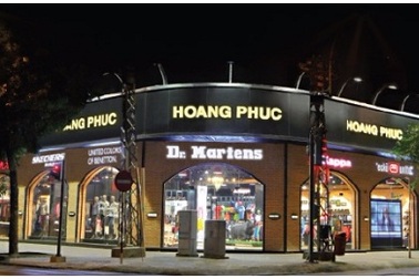 Chuẩn bị lễ 30/4, hàng loạt "ông lớn" làng thời trang tích cực khuyến mãi kích cầu