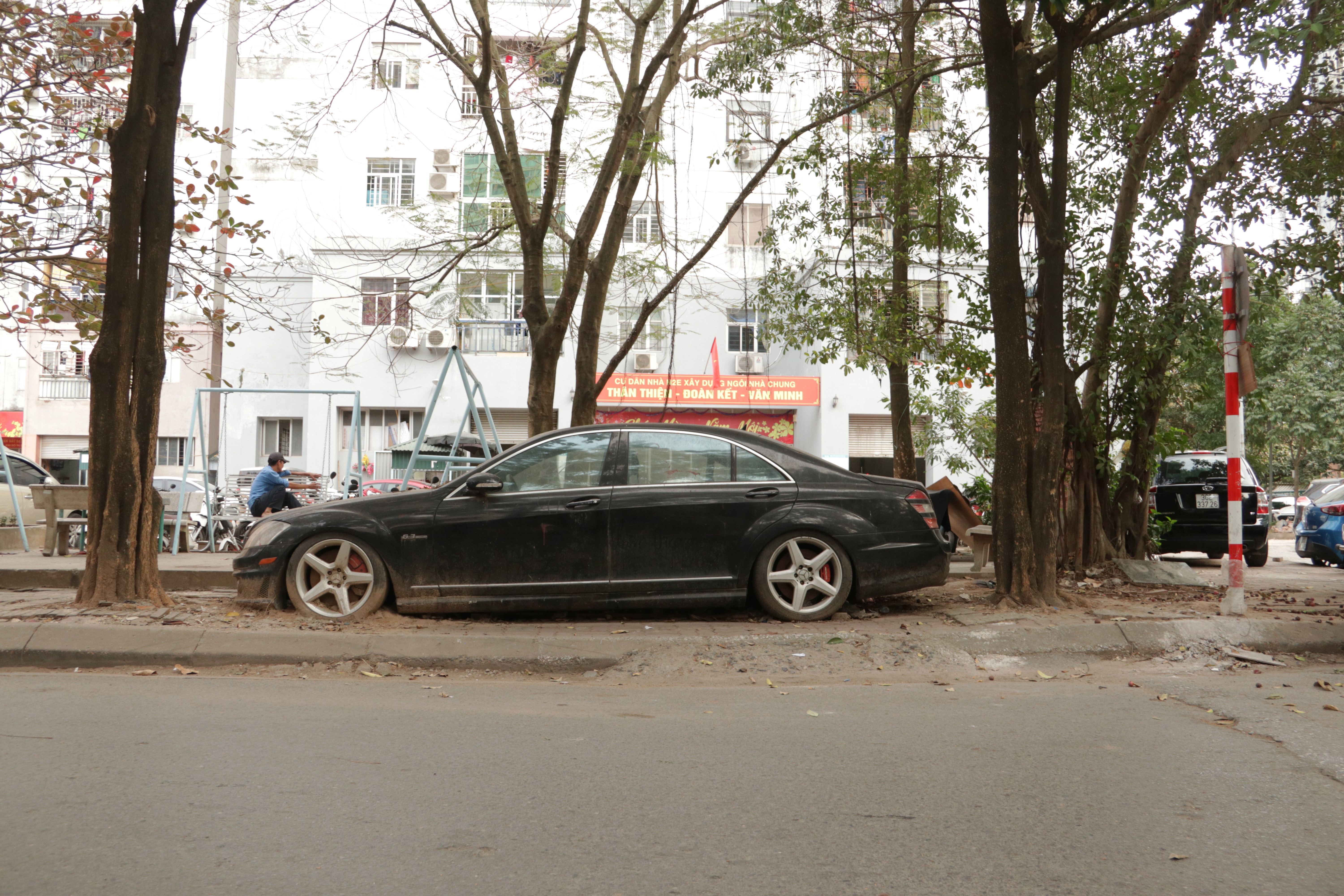 Bí ẩn chủ nhân những siêu xe bị lãng quên nhiều năm trên vỉa hè Hà Nội - 24