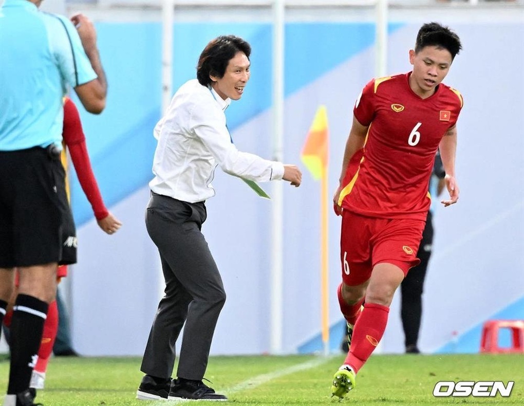 VFF muốn ký hợp đồng 2 năm, HLV Gong Oh Kyun chưa gật đầu - 2 VFF muốn ký hợp đồng 2 năm, HLV Gong Oh Kyun chưa gật đầu - 2