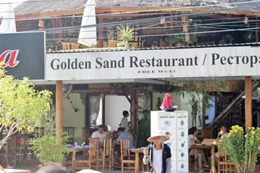 Chủ nhà hàng "từ chối tiếp khách Việt" không xin lỗi khách hàng