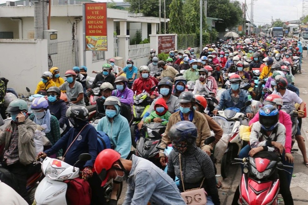 Xót cảnh sa cơ chóng vánh của những người nghèo vội vã về quê tránh dịch - 2 Xót cảnh sa cơ chóng vánh của những người nghèo vội vã về quê tránh dịch - 2